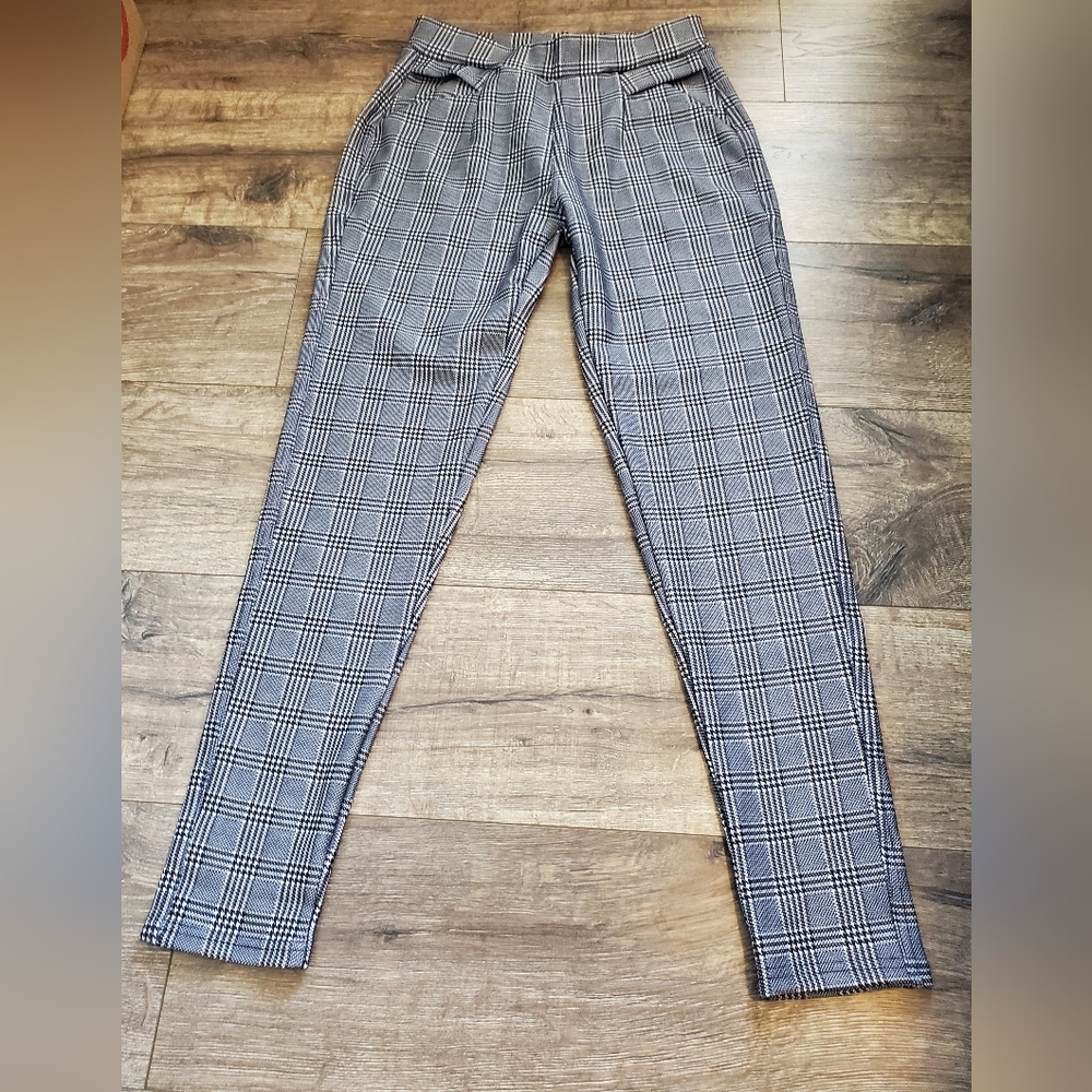 Indero Black and White Skinny Pants with Classic Pattern with Warm Fabric Lining
